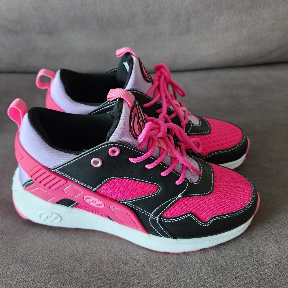 Heelys Pink and Black Skates NEW WITHOUT BOX